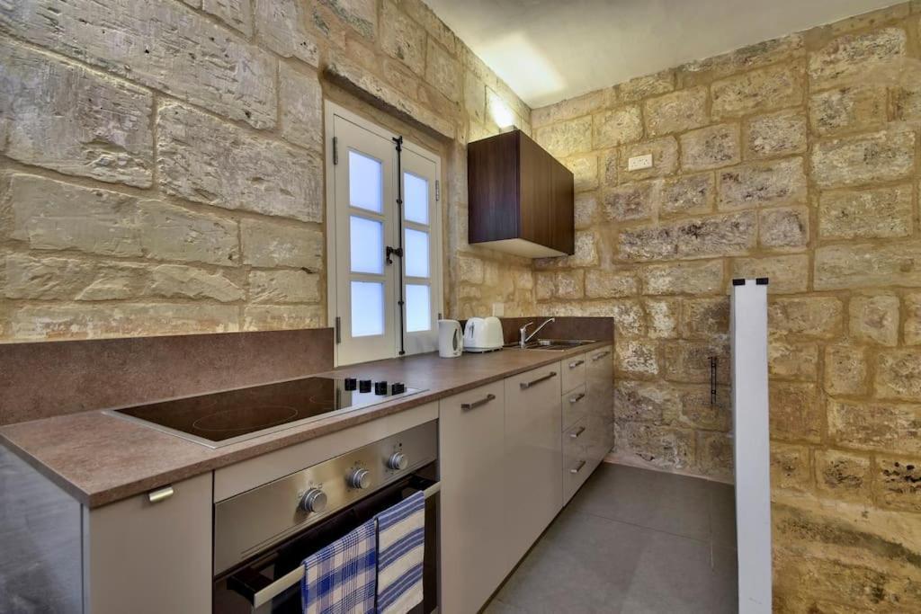 Orangery 101 - Duplex Studio Apartment Valletta Bagian luar foto