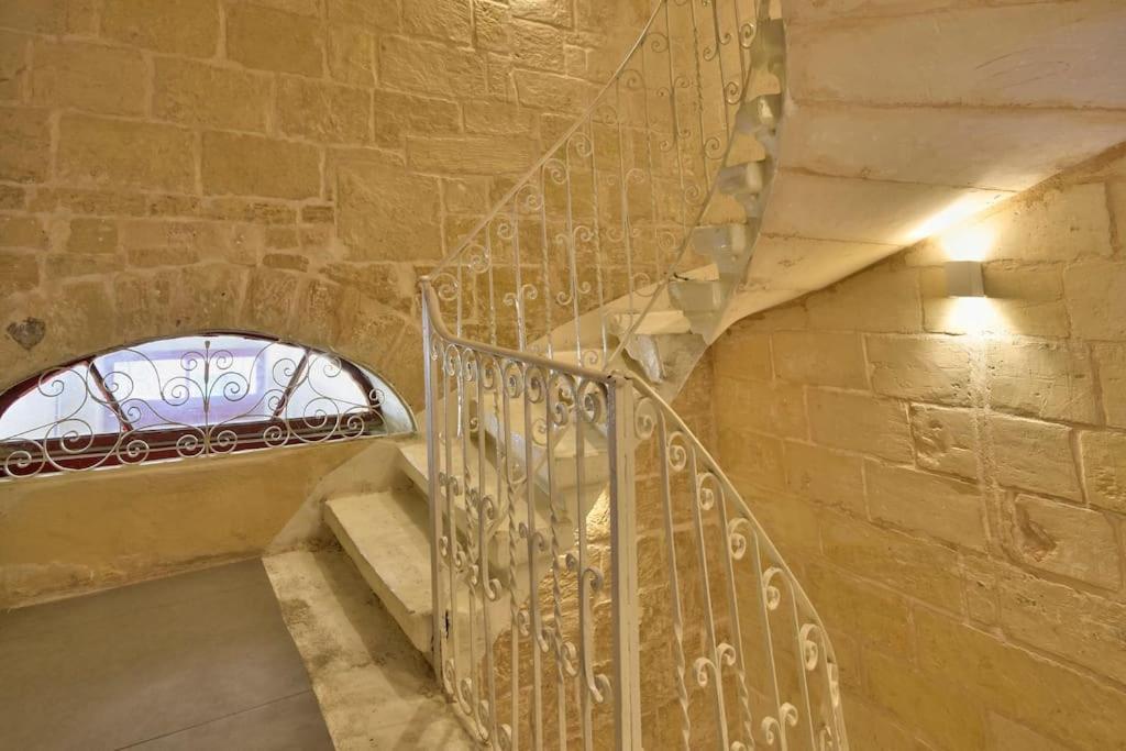 Orangery 101 - Duplex Studio Apartment Valletta Bagian luar foto